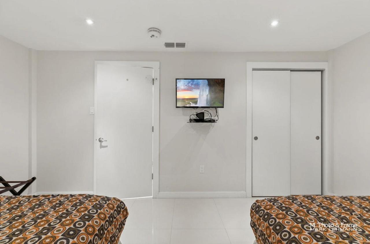 Ocean Breeze Retreat 2Bed 2Bath, Heated Pool! Apartman South Padre Island Kültér fotó